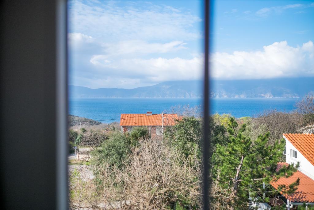 Apartments Jenny Pinezići Екстериор снимка
