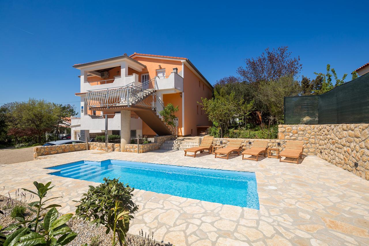 Apartments Jenny Pinezići Екстериор снимка